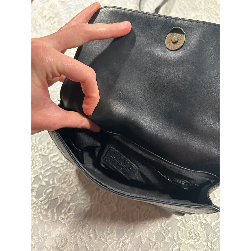 Nine West Black Leather Crossbody Bag 90s Minimalist Sleek Old Money Y2K